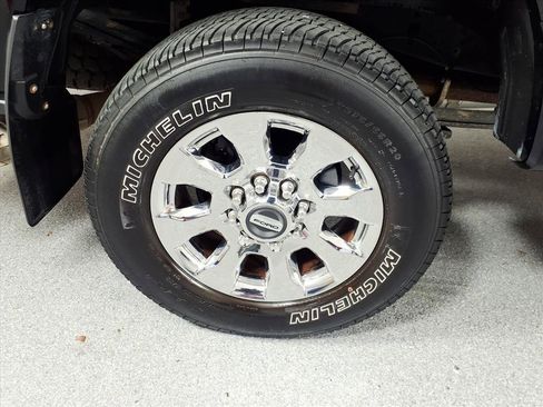 Used 2019 Ford F250 Lariat w/ Lariat Ultimate Package image 4