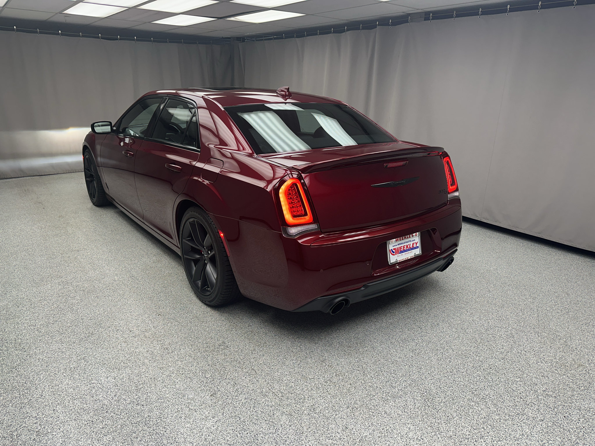 Used 2023 Chrysler 300 C RWD image 3
