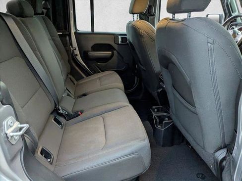 Used 2020 Jeep Gladiator Sport w/ Quick Order Package 23S image 19