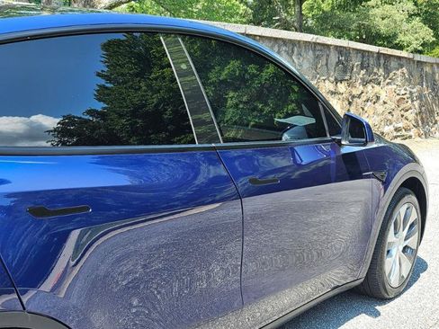 Used 2023 Tesla Model Y Long Range AWD/4WD image 21