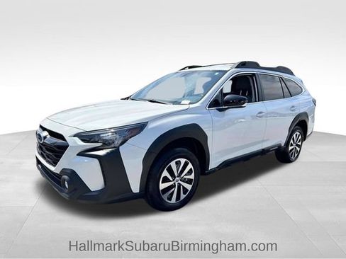 Certified 2025 Subaru Outback Premium w/ Popular Package #1 AWD/4WD image 7