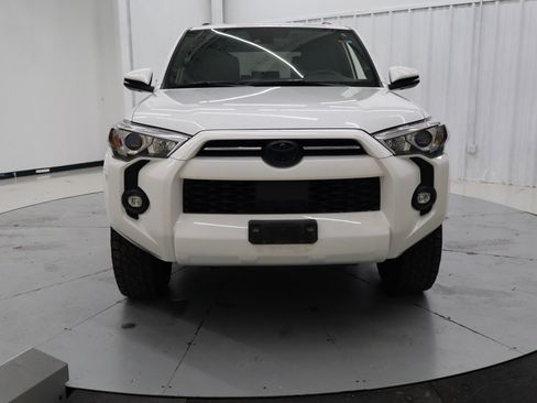 Used 2021 Toyota 4Runner SR5 Premium image 11