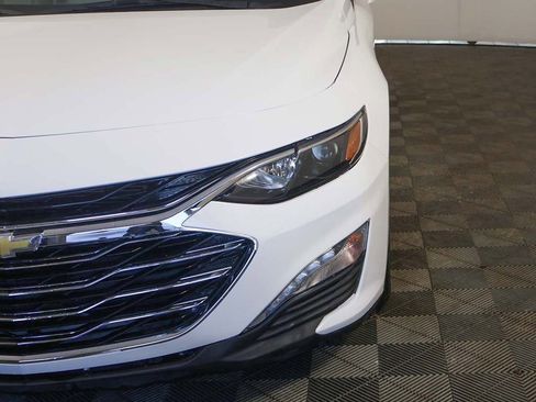 Used 2022 Chevrolet Malibu LT image 13
