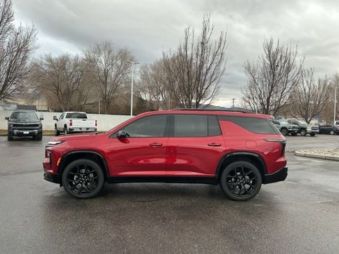 Used 2024 Chevrolet Traverse RS w/ LPO, Floor Liner Package image 7