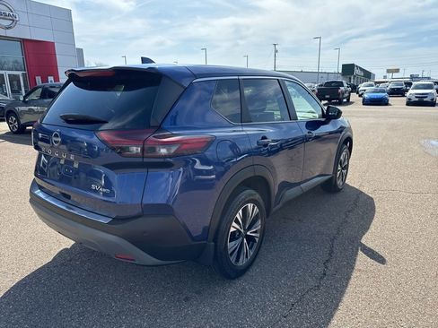 Used 2023 Nissan Rogue SV AWD/4WD image 7