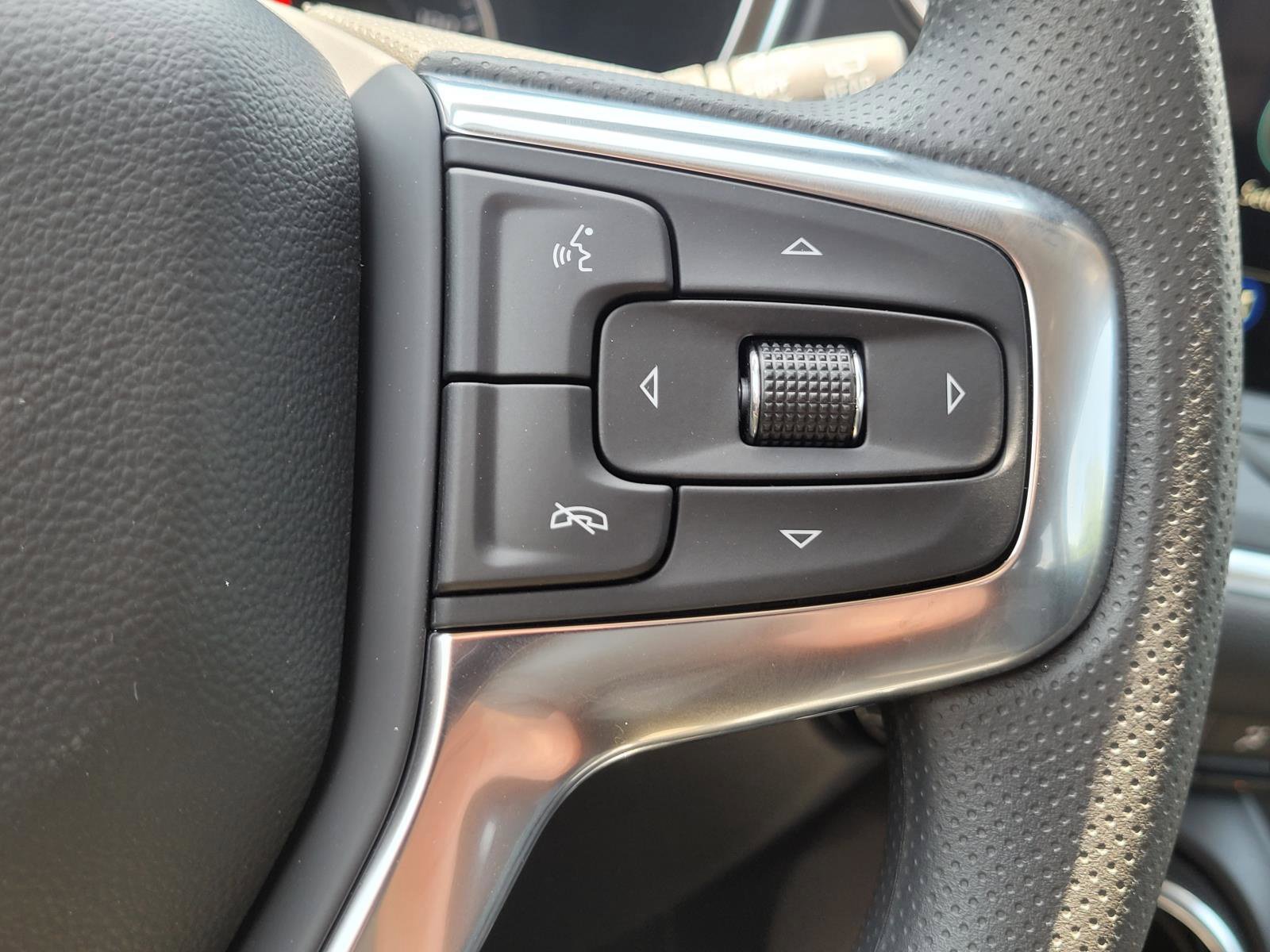 New 2026 Chevrolet Blazer LT w/ Convenience Package FWD image 23