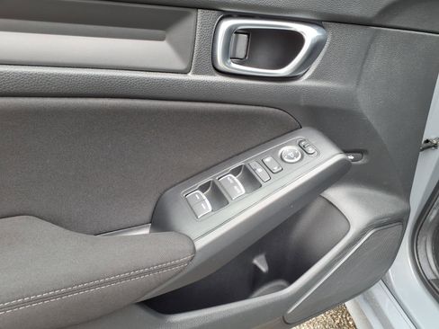 Used 2025 Honda Civic Sport image 12