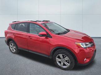 Used 2015 Toyota RAV4 XLE video 2