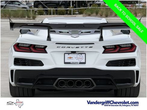 New 2027 Chevrolet Corvette ZR1 w/ ZR1 Carbon Fiber Aero Package RWD image 5