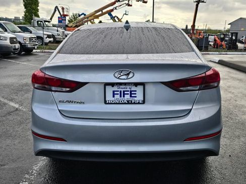 Used 2018 Hyundai Elantra Value Edition FWD image 4