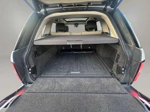 Used 2019 Land Rover Range Rover HSE image 23