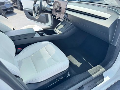 Used 2025 Tesla Model 3 Long Range AWD/4WD image 12