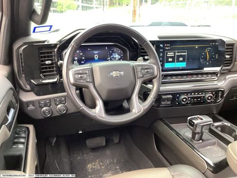 Used 2023 Chevrolet Silverado 1500 ZR2 image 9