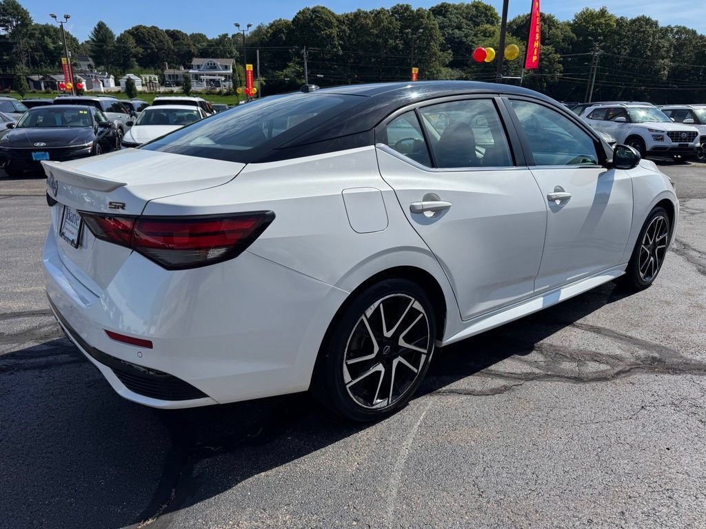 Used 2024 Nissan Sentra SR FWD image 5