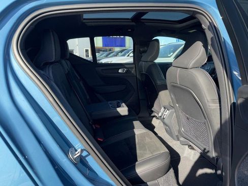 Certified 2025 Volvo XC40 B5 Plus image 11