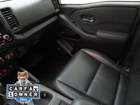 Used 2022 Nissan Frontier PRO-4X w/ Pro-4X Premium Package AWD/4WD image 19