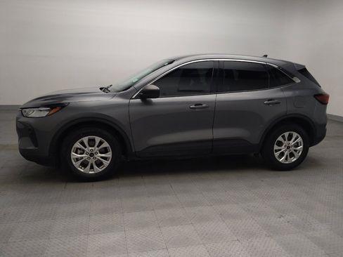 Used 2023 Ford Escape Active FWD image 2