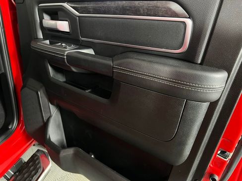 Used 2024 RAM 2500 Big Horn w/ Sport Appearance Package image 31