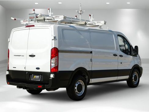 Used 2019 Ford Transit 250 130 Low Roof RWD image 6