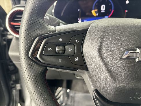 Used 2025 Chevrolet Trax RS w/ Driver Confidence Package image 12