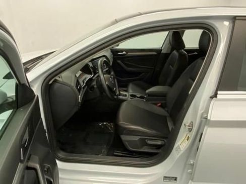 Used 2019 Volkswagen Jetta SE FWD image 21