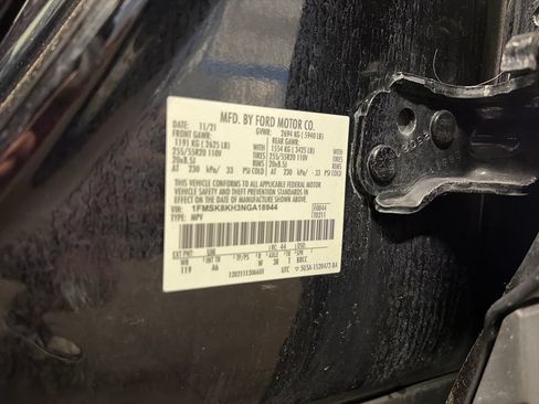 Used 2022 Ford Explorer ST-Line AWD/4WD image 11