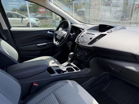 Used 2018 Ford Escape SE w/ SE Sport Appearance Package AWD/4WD image 15