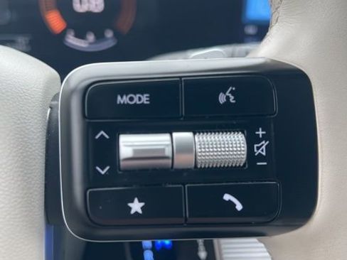 Used 2025 Hyundai Santa Fe SEL image 15