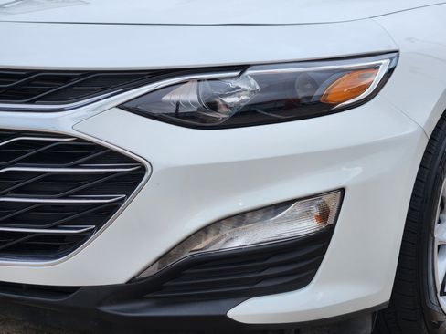 Used 2025 Chevrolet Malibu LT FWD image 10