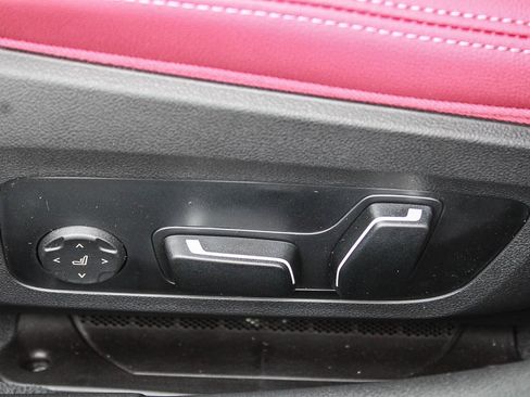 New 2026 BMW 330i Sedan w/ M Sport Package RWD image 18