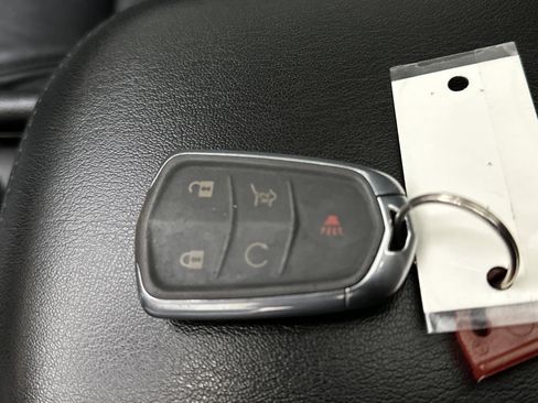 Used 2017 Cadillac XT5 Luxury image 47