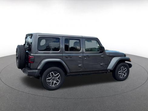 Used 2025 Jeep Wrangler Unlimited Sahara AWD/4WD image 12