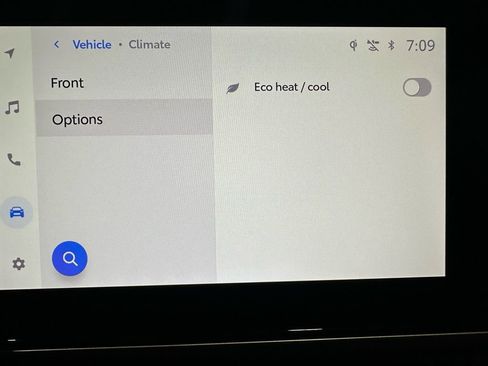 Used 2025 Toyota Camry SE image 32