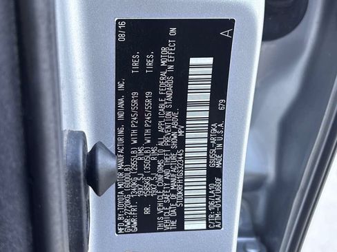 Used 2016 Toyota Highlander Limited AWD/4WD image 29