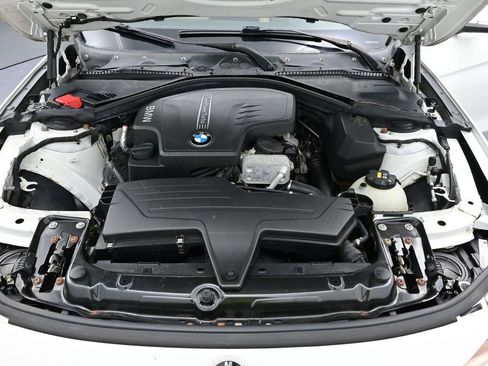 Used 2014 BMW 320i xDrive Sedan image 12
