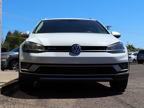 Used 2019 Volkswagen Golf Alltrack S AWD/4WD image 17
