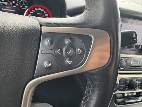 Used 2015 GMC Yukon Denali w/ Open Road Package image 25