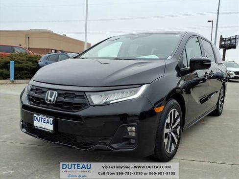 Used 2025 Honda Odyssey EX-L image 3