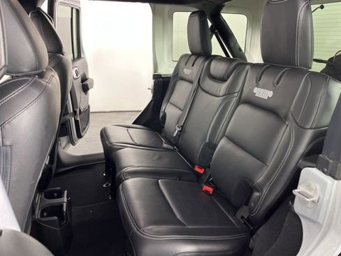 Used 2023 Jeep Wrangler Sport S image 38