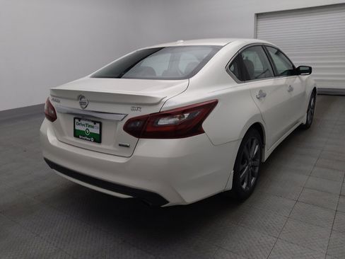 Used 2018 Nissan Altima 2.5 SR w/ SR Special Edition image 9