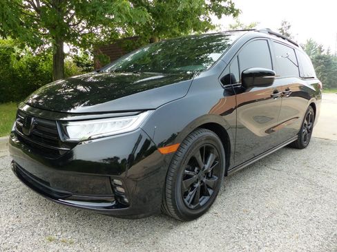 Used 2024 Honda Odyssey Elite image 7
