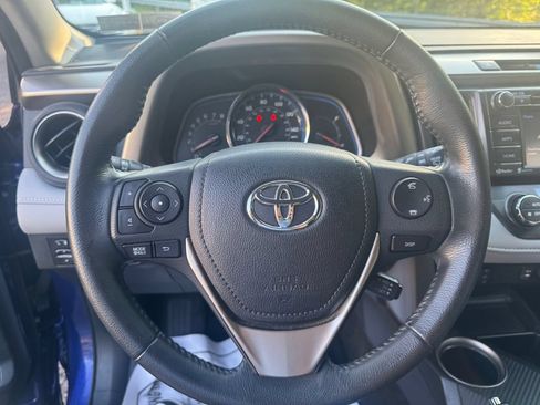 Used 2014 Toyota RAV4 Limited w/ Technology Package AWD/4WD image 15