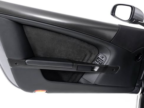 Used 2009 Aston Martin DBS Coupe image 32