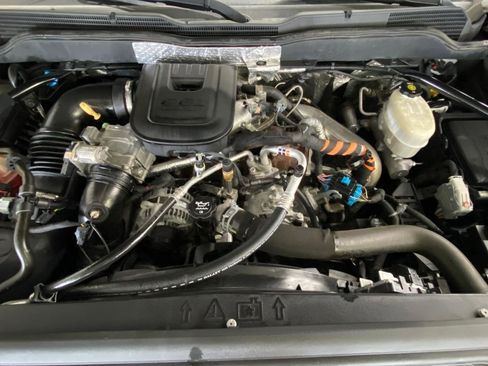 Used 2016 Chevrolet Silverado 2500 LT w/ Midnight Edition image 20