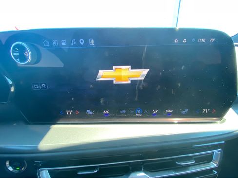 Used 2026 Chevrolet Traverse LT AWD/4WD image 27