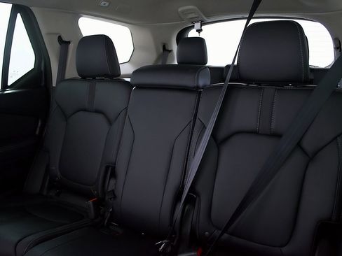 Used 2023 Honda Pilot EX-L image 17