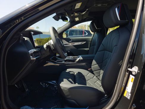 New 2026 BMW i7 eDrive50 w/ M Sport Package RWD image 7