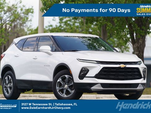 Used 2024 Chevrolet Blazer LT FWD image 1