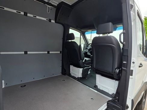 New 2025 Mercedes-Benz Sprinter 2500 image 14