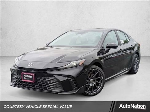 New 2025 Toyota Camry SE image 1